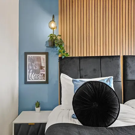 The Harbourside - Sleeps 16 아파트