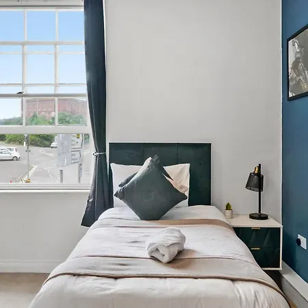 The Harbourside - Sleeps 16 * 브리스틀