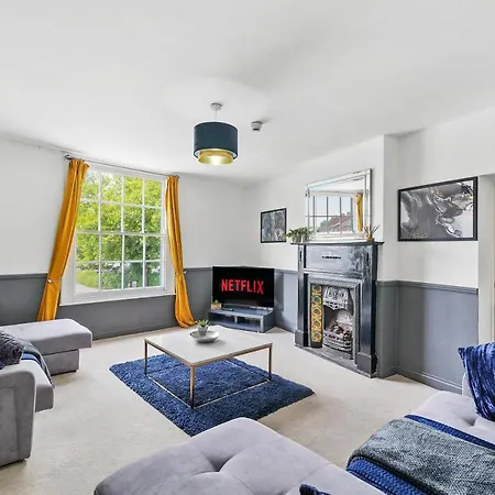 The Harbourside - Sleeps 16 بريستول